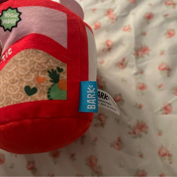 Barkbox How Ramen-Tic Toy - Picture 6 of 9